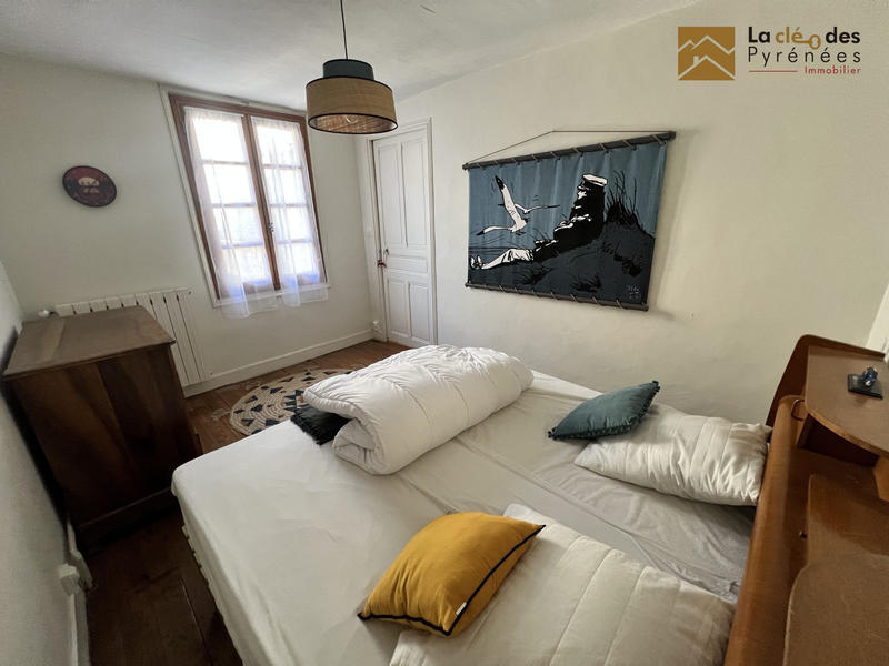 Maison - 182 m² - 7 pièces