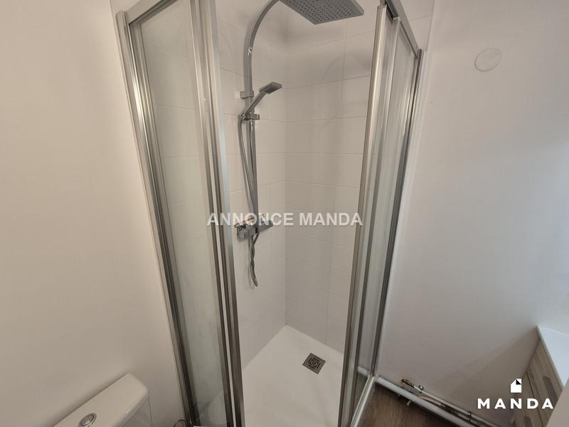 Chambre - 10 m² - 4 pièces