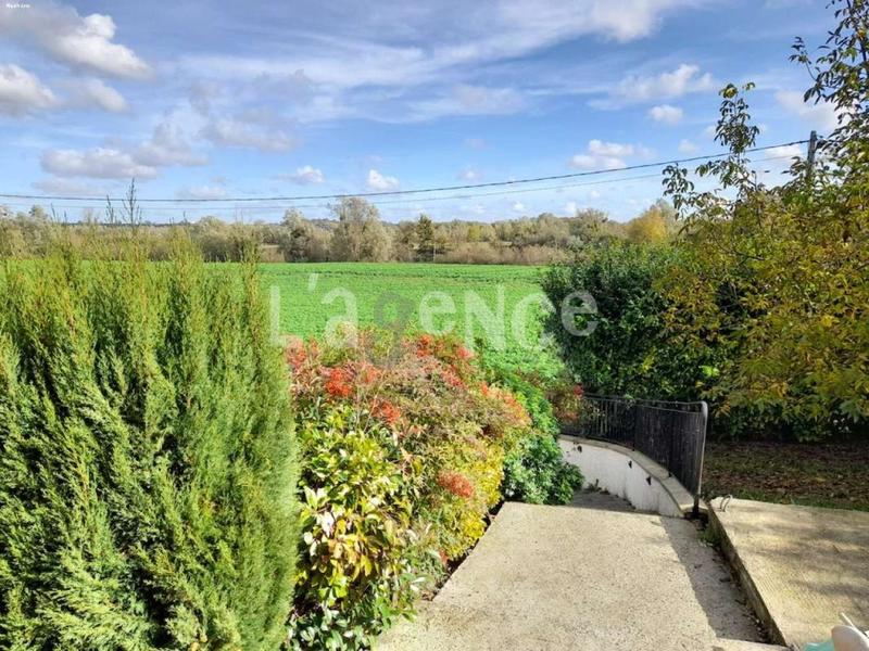 Maison - 136 m² - 6 pièces