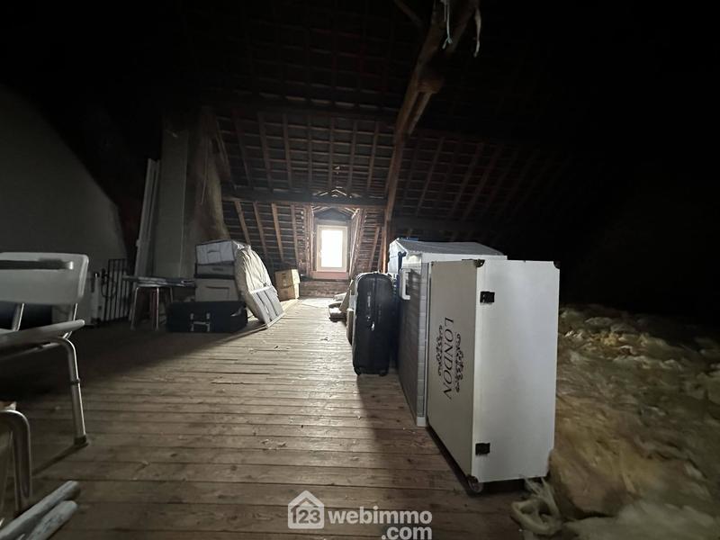 Maison - 218 m² - 13 pièces