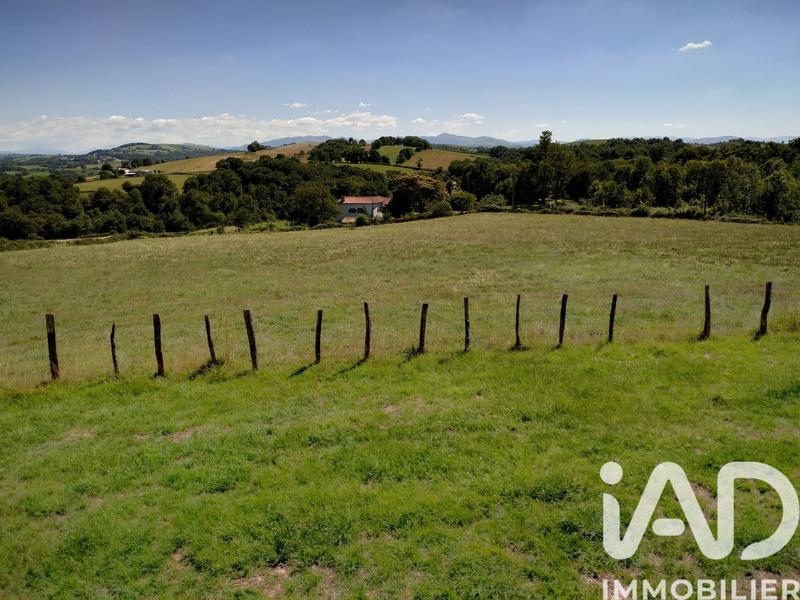 Maison de campagne - 360 m² - 2 pièces