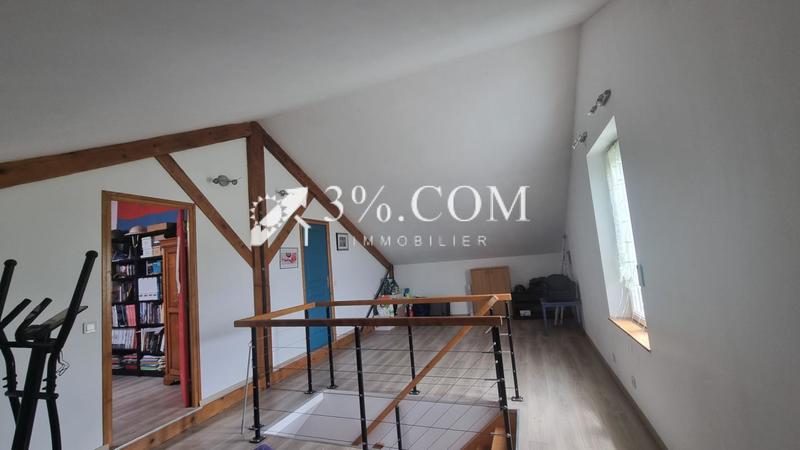 Maison - 240 m² - 8 pièces