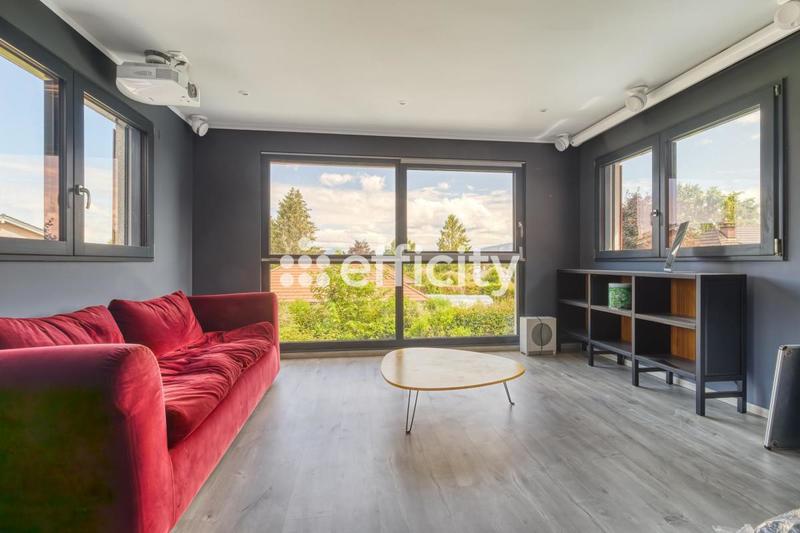 Maison - 197 m² - 6 pièces