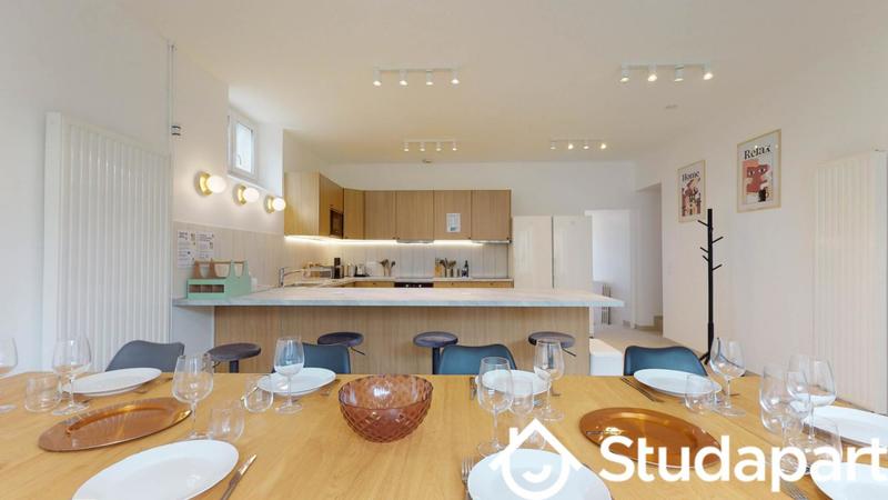 Chambre - 11 m² - 1 pièce