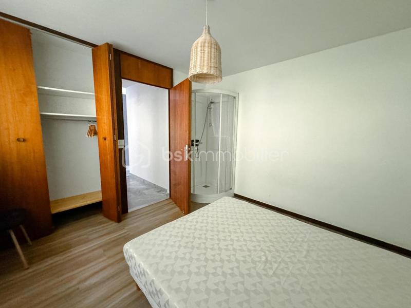 Maison - 255 m² - 12 pièces