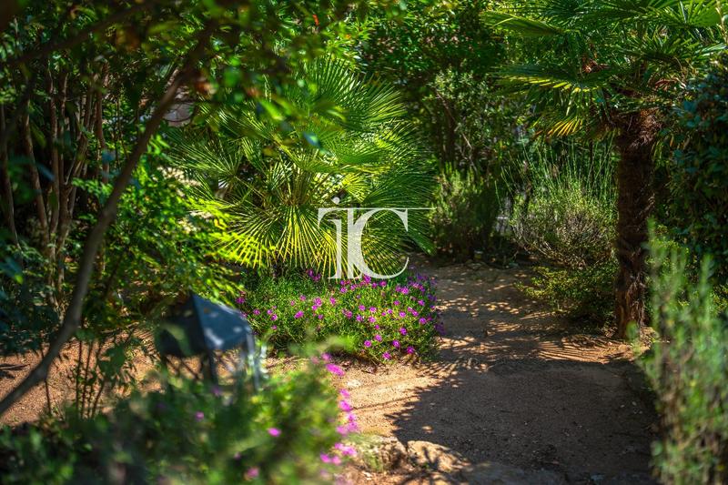 Maison de village - 274 m² - 9 pièces