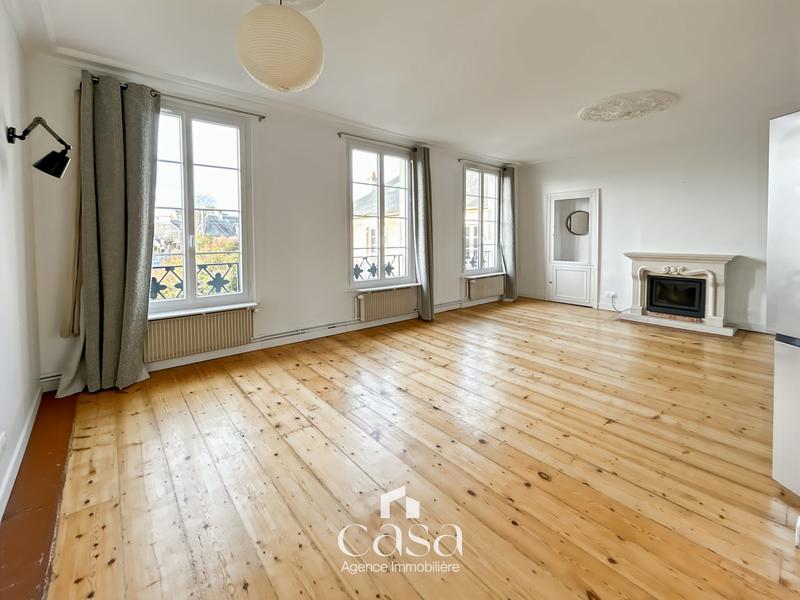 Appartement - 80 m² - 4 pièces