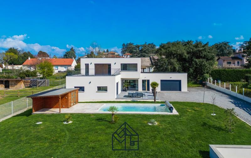 Maison - 183 m² - 4 pièces