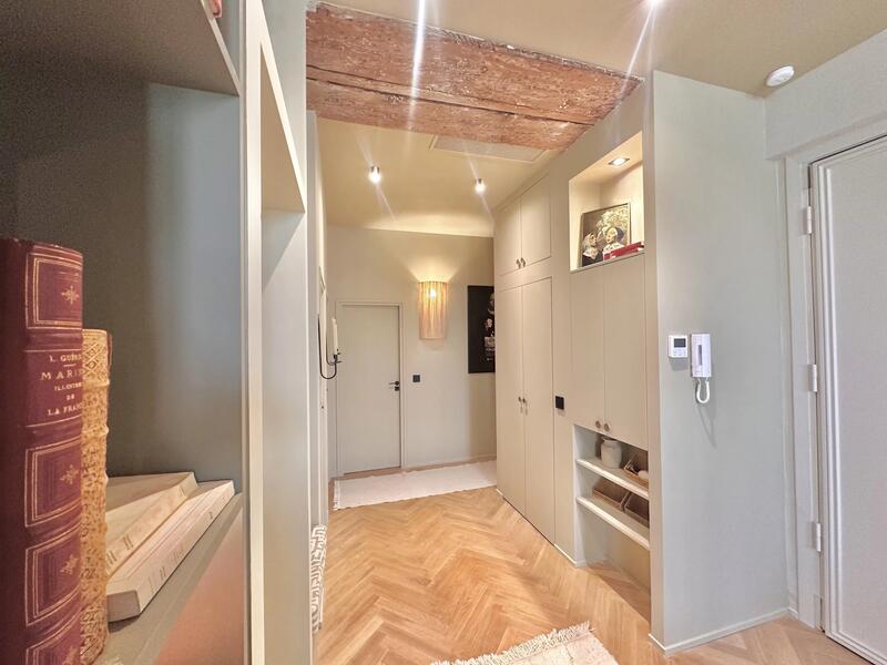 Appartement - 85 m² - 4 pièces