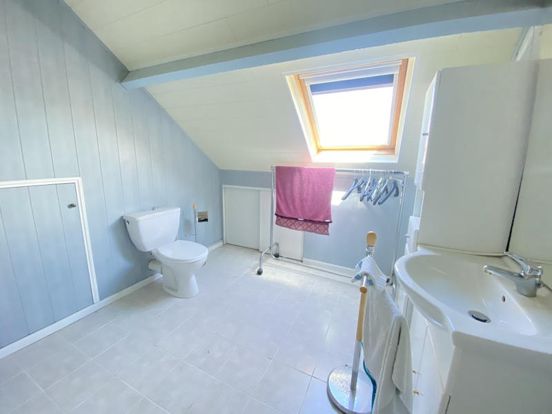 Maison - 96 m² - 6 pièces