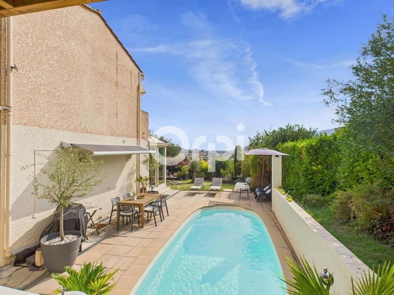 Maison - 94 m² - 3 pièces