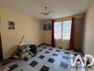 Maison - 74 m² - 4 pièces