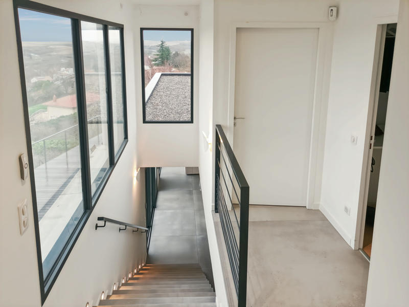 Maison - 170 m² - 5 pièces