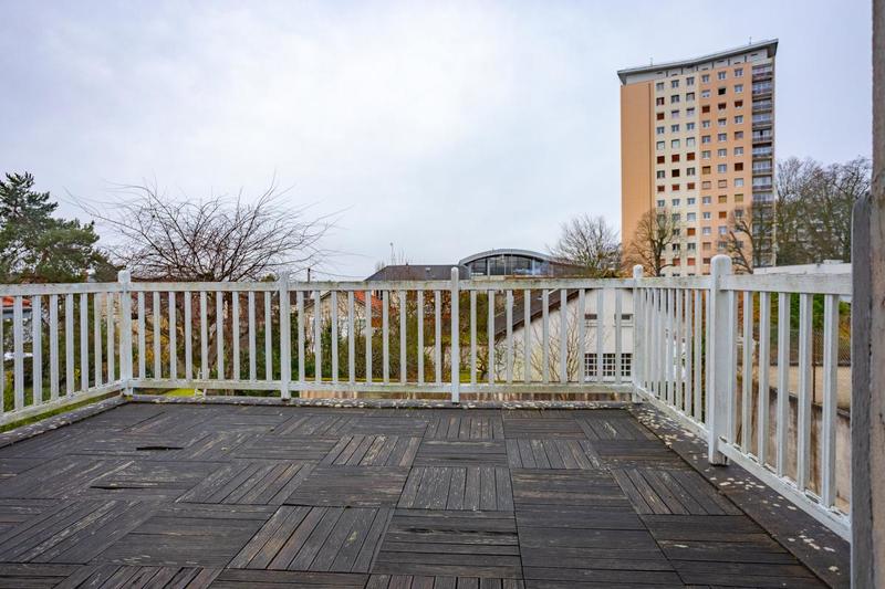 Maison - 120 m² - 2 pièces