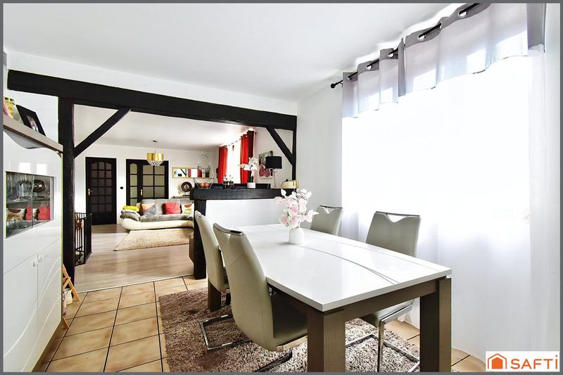 Maison - 200 m² - 7 pièces