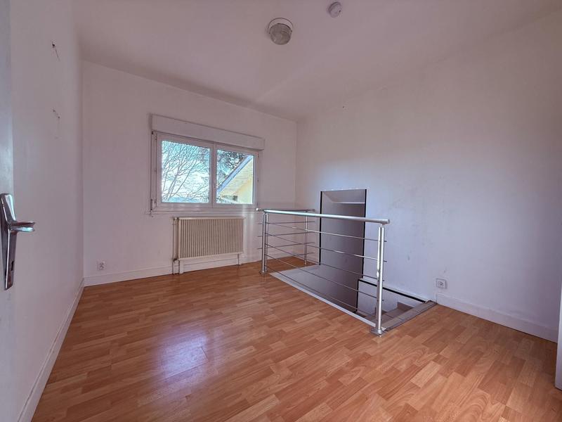 Maison - 550 m² - 20 pièces