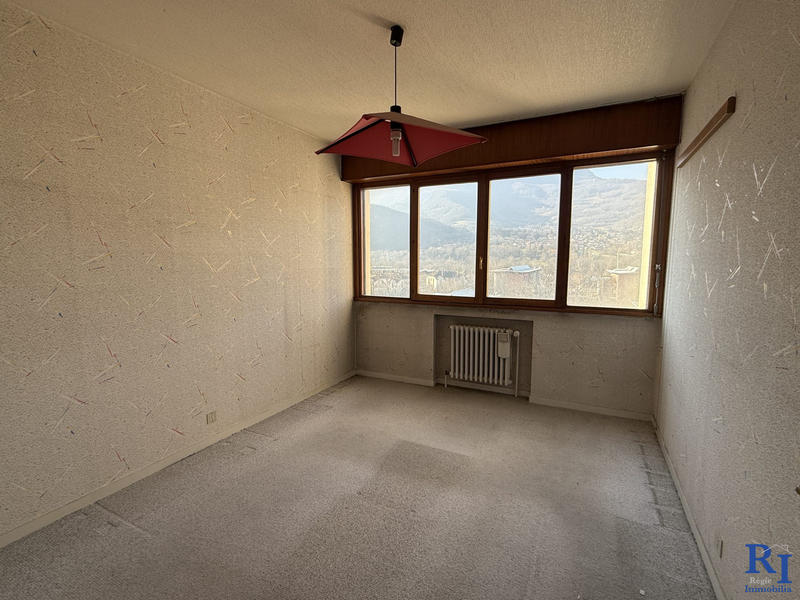 Appartement - 92 m² - 4 pièces