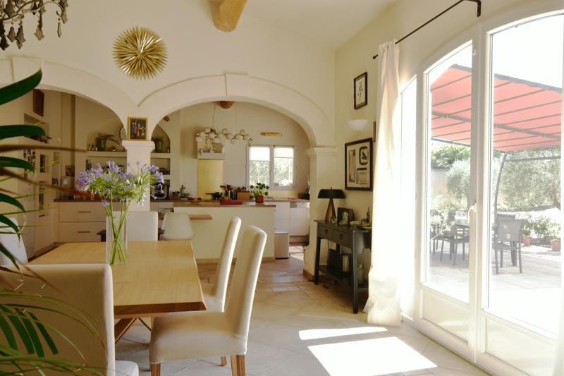 Maison - 215 m² - 5 pièces