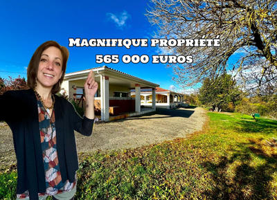 Propriété - 293 m² - 12 pièces