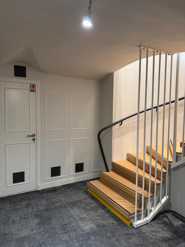 Local commercial - 287 m² - 6 pièces