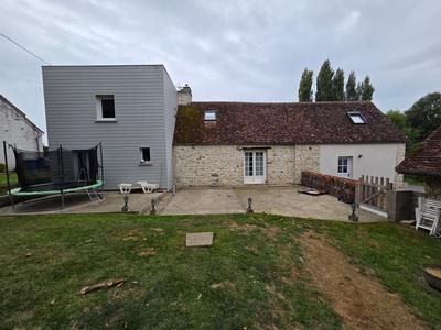 Maison - 162 m² - 8 pièces