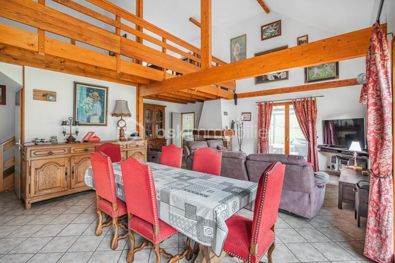 Maison - 164 m² - 5 pièces