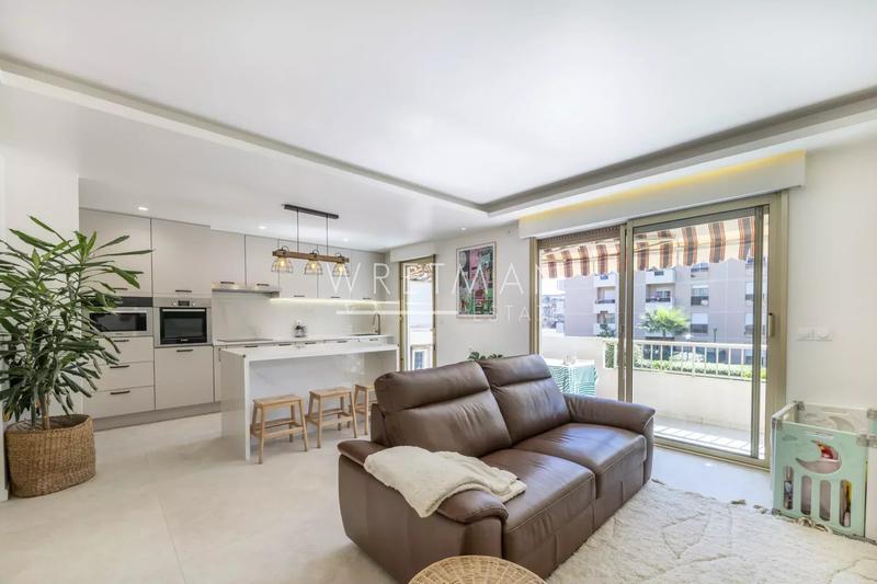 Appartement - 92 m² - 4 pièces