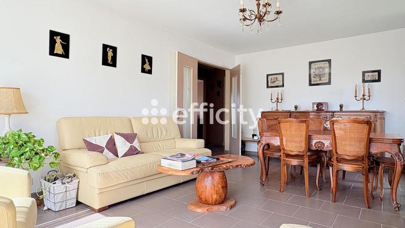 Pavillon - 136 m² - 6 pièces