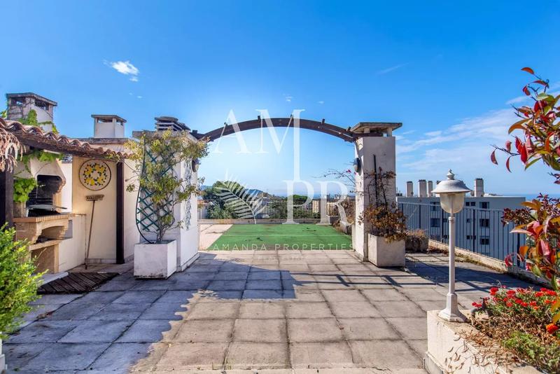 Appartement - 144 m² - 4 pièces