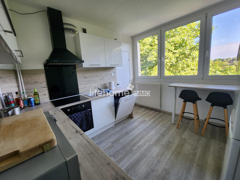 Appartement - 96 m² - 5 pièces