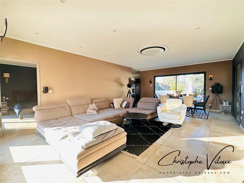 Villa - 145 m² - 6 pièces