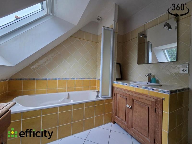 Pavillon - 150 m² - 7 pièces