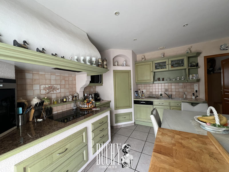 Maison - 166 m² - 6 pièces