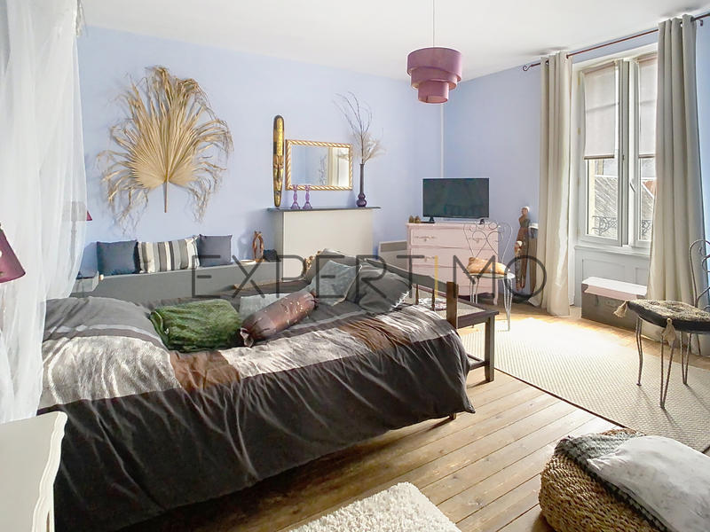 Maison - 159 m² - 7 pièces