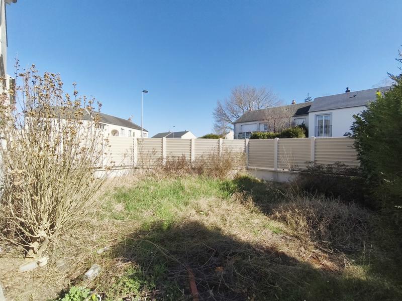 Maison - 99 m² - 5 pièces