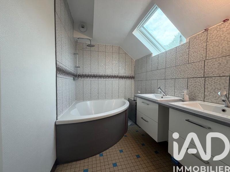 Maison - 97 m² - 4 pièces