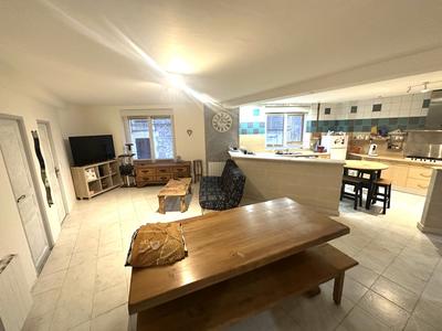 Appartement - 97 m² - 4 pièces