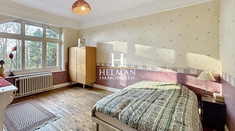 Maison - 236 m² - 9 pièces