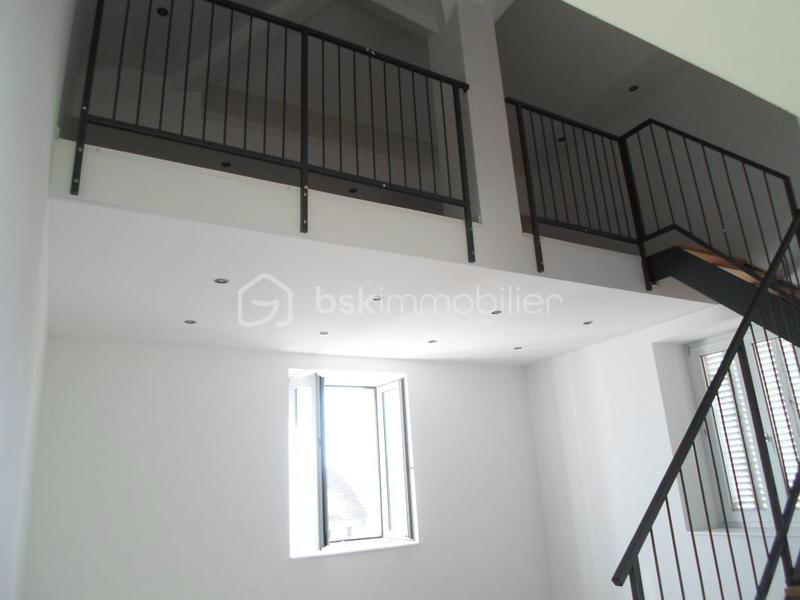 Appartement - 90 m² - 6 pièces