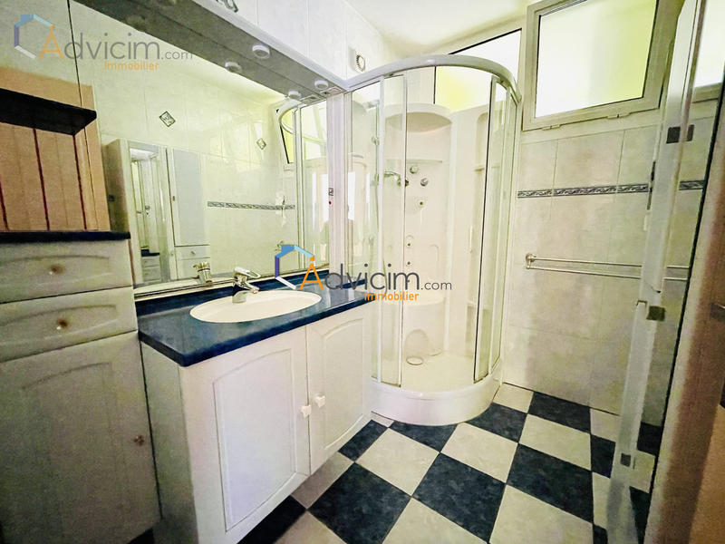 Appartement - 69 m² - 3 pièces