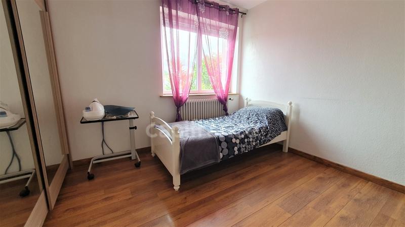 Maison - 187 m² - 9 pièces