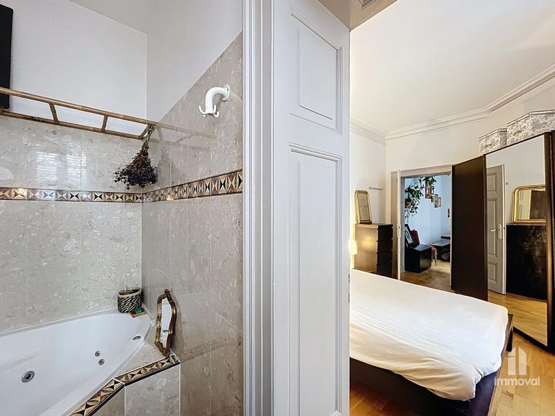 Appartement - 99 m² - 4 pièces