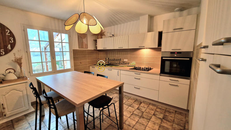 Maison - 122 m² - 5 pièces