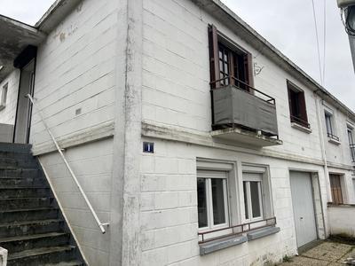 Maison - 80 m² - 5 pièces