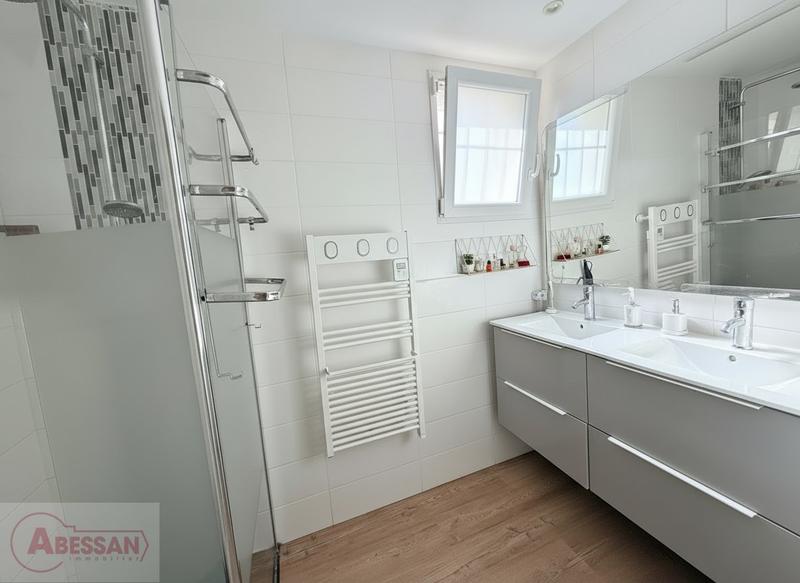 Maison - 117 m² - 4 pièces