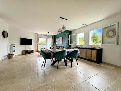 Maison - 108 m² - 4 pièces