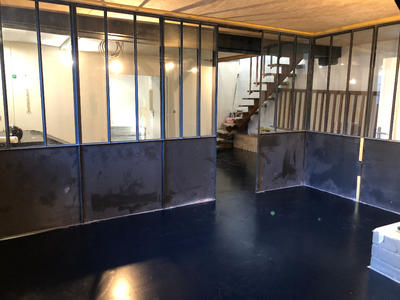 Local d'activité / Entrepôt - 175 m²