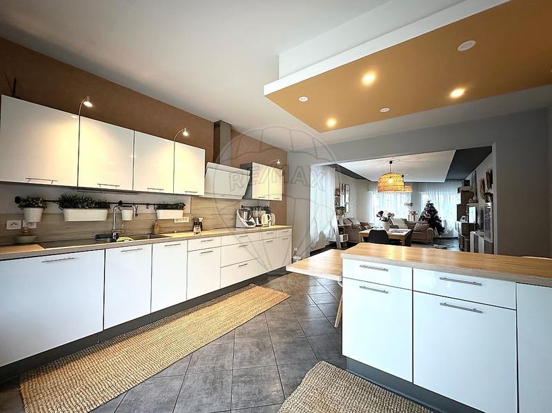 Maison de ville - 178 m² - 5 pièces