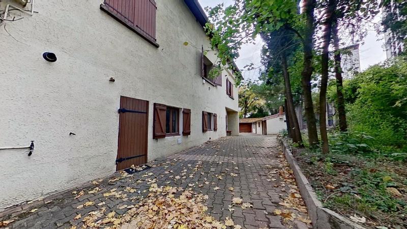 Immeuble - 246 m² - 7 pièces