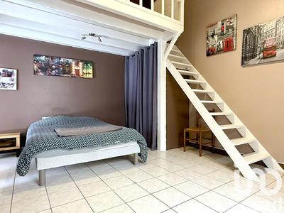 Maison de ville - 253 m² - 8 pièces